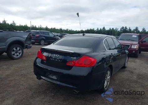 2015 Infiniti Q40 z USA, uszkodzony, nr VIN JN1CV6AR8FM524600